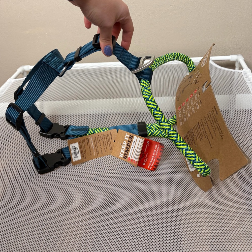 NWT Arcadia Trail Rope Dog Harness XL Blue Neon Step-In Adjustable Hike Camping